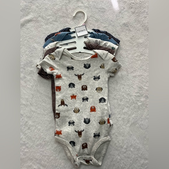 NWOTs Carter’s 9months 5 onesies blue/brown/fall/autumn/fox/bear/moose/tiger/dog - Picture 3 of 3